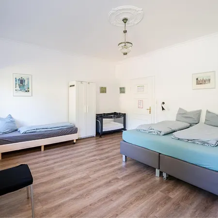 Alte Schule Deifeld 20- 24 Personen Holiday home
