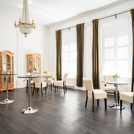 Alte Schule Deifeld 20- 24 Personen بيت للعطل ميدهباخ