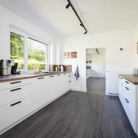 Alte Schule Deifeld 20- 24 Personen * Medebach