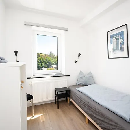 بيت للعطل Alte Schule Deifeld 20- 24 Personen ميدهباخ