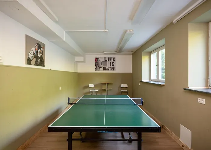 Hébergement de vacances Alte Schule Deifeld 20- 24 Personen *